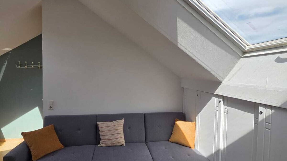 Korbach Apartment | Modern vacation apartment in the countryside - lakes, cycle path & events nearby