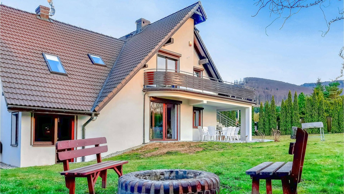 Brenna House | Modern vacation home in the picturesque village of Brenna.