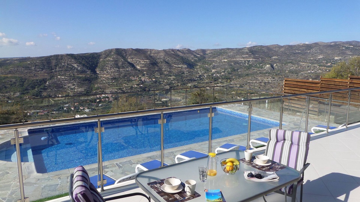 Laneia Villa | Modern villa 5 en suite Bed-set in Troodos foothills-private pool-stunning views
