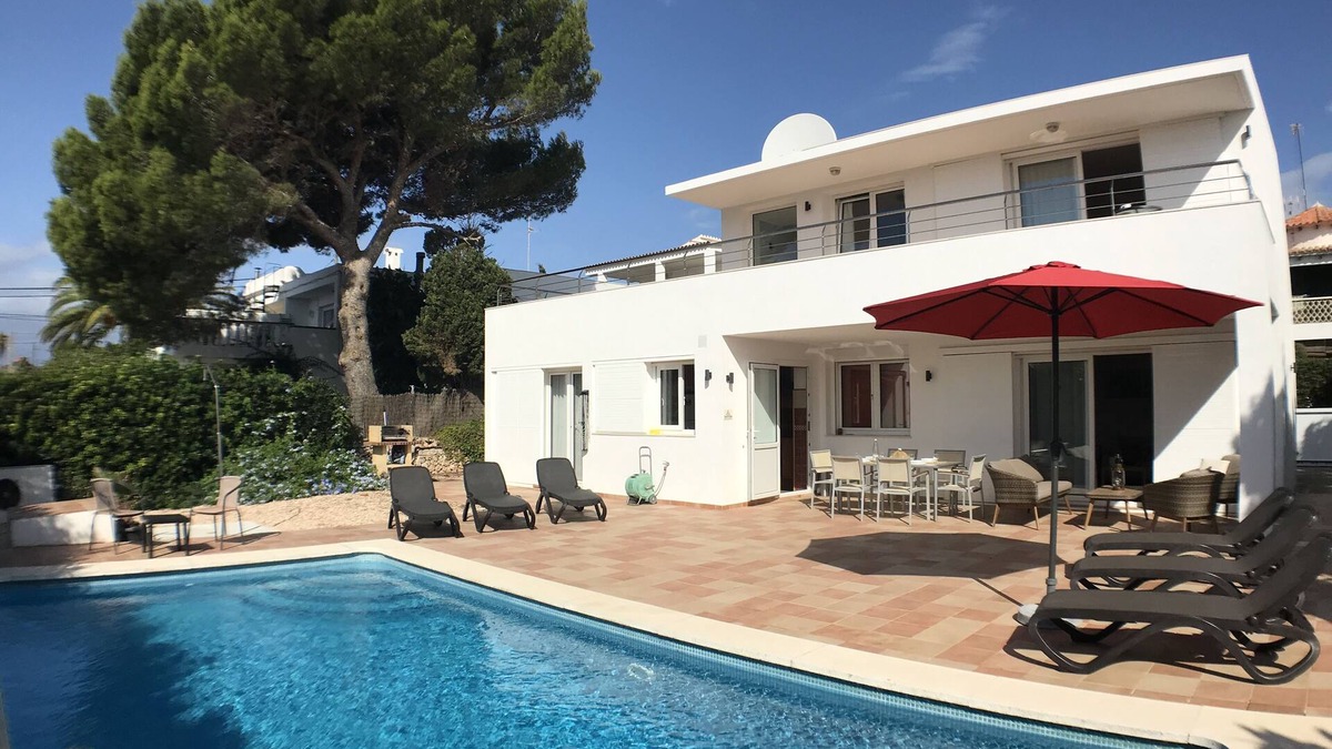 Punta Prima Villa | Modern villa a few minutes walk from Punta Prima Beach.