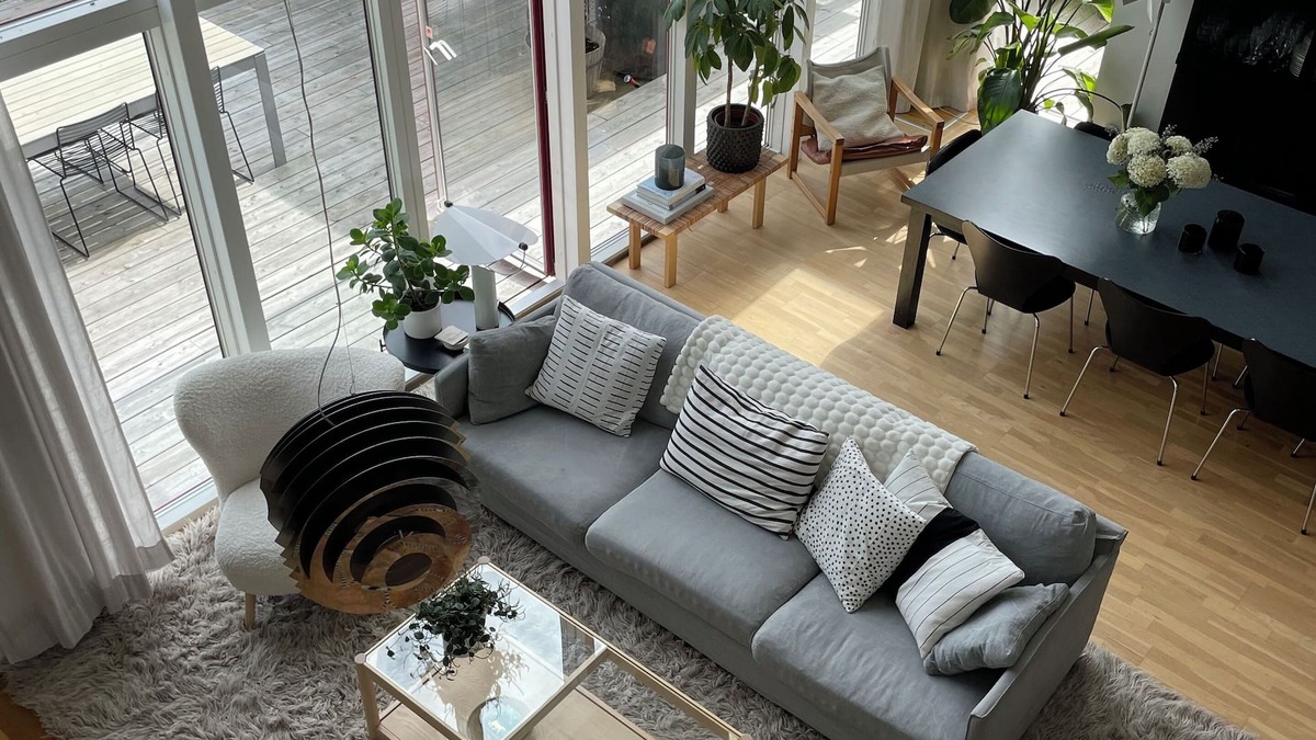 Tyreso House | Modern villa close to sea, forest and Stockholm city center