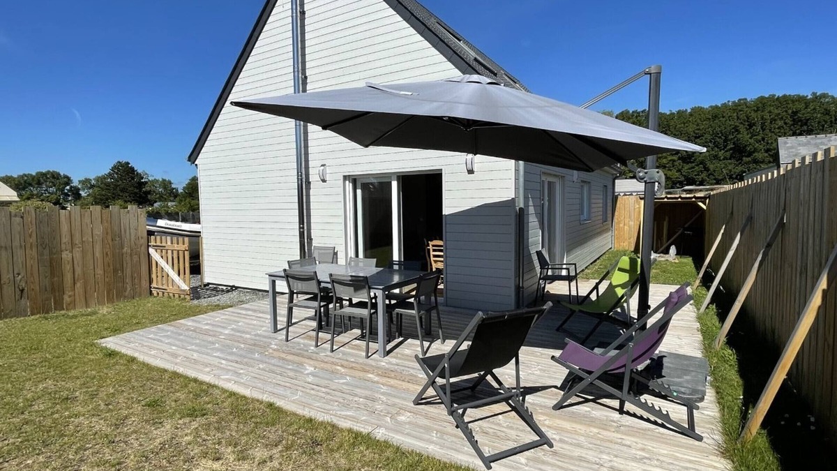Saint-Pair-sur-Mer House | Modern Villa with Terrace, Garden, Parking, Near Beach – Free WiFi
