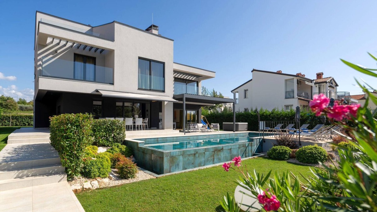 Mali Maj Villa | Modern villa Sunset View with pool in Porec
