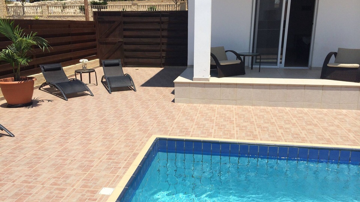 Emba Villa | Modern Villa with Secluded Private Pool and high speed wi-fi access