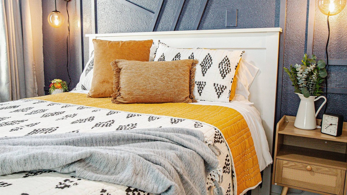 Willmore Apartment | Modern-Vintage Craftsman Apartment: Near Beach/Downtown Long Beach