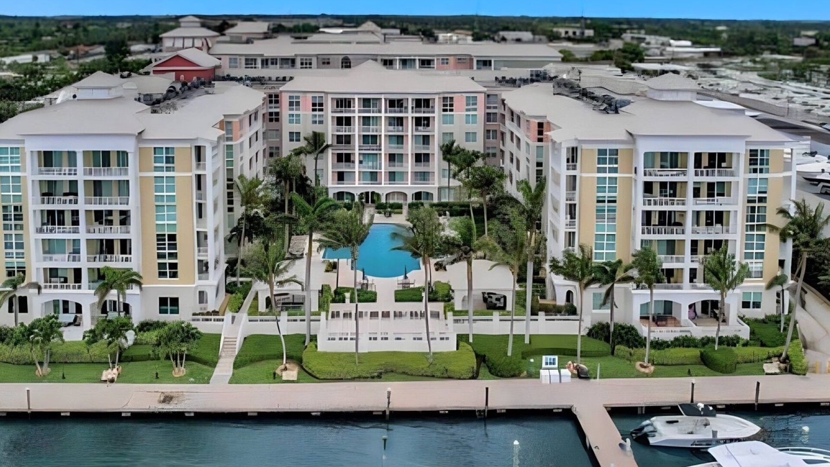 East Ocean Ave Condo | Modern Waterfront Condo at The Moorings – Steps from Beach & Dining