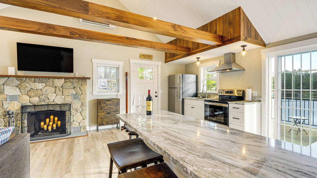 Winchendon House | Modern Waterfront Gem w/Dock on Lake Monomonac