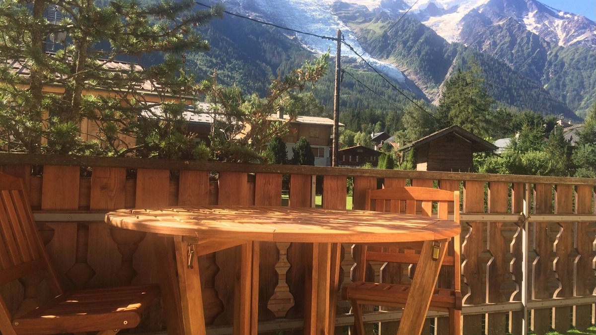 Chamonix-Mont-Blanc Apartment | Modern, well equipped spacious apartment with stunning views from balconies.