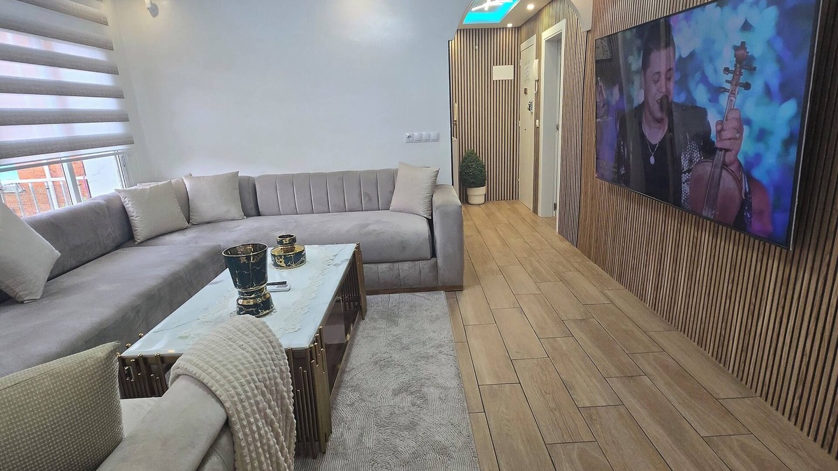 Terrassa Apartment | Modern Whole Lodging, Barcelona Terrassa