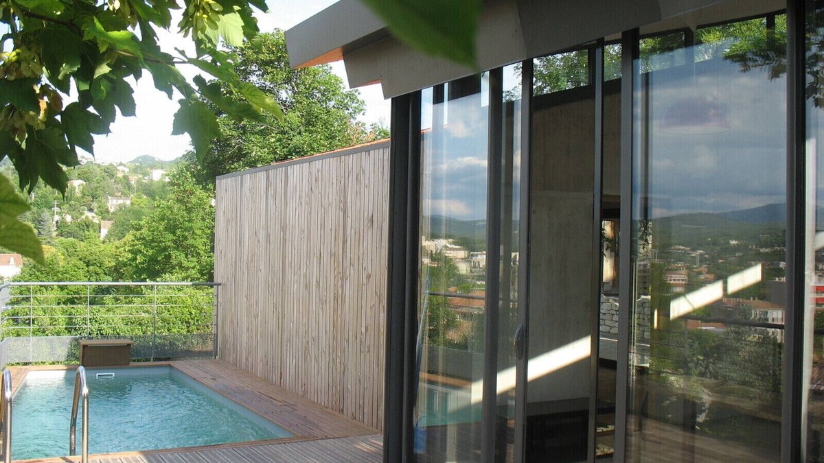 Apt House | Modern wooden house with private pool in the heart of the Luberon