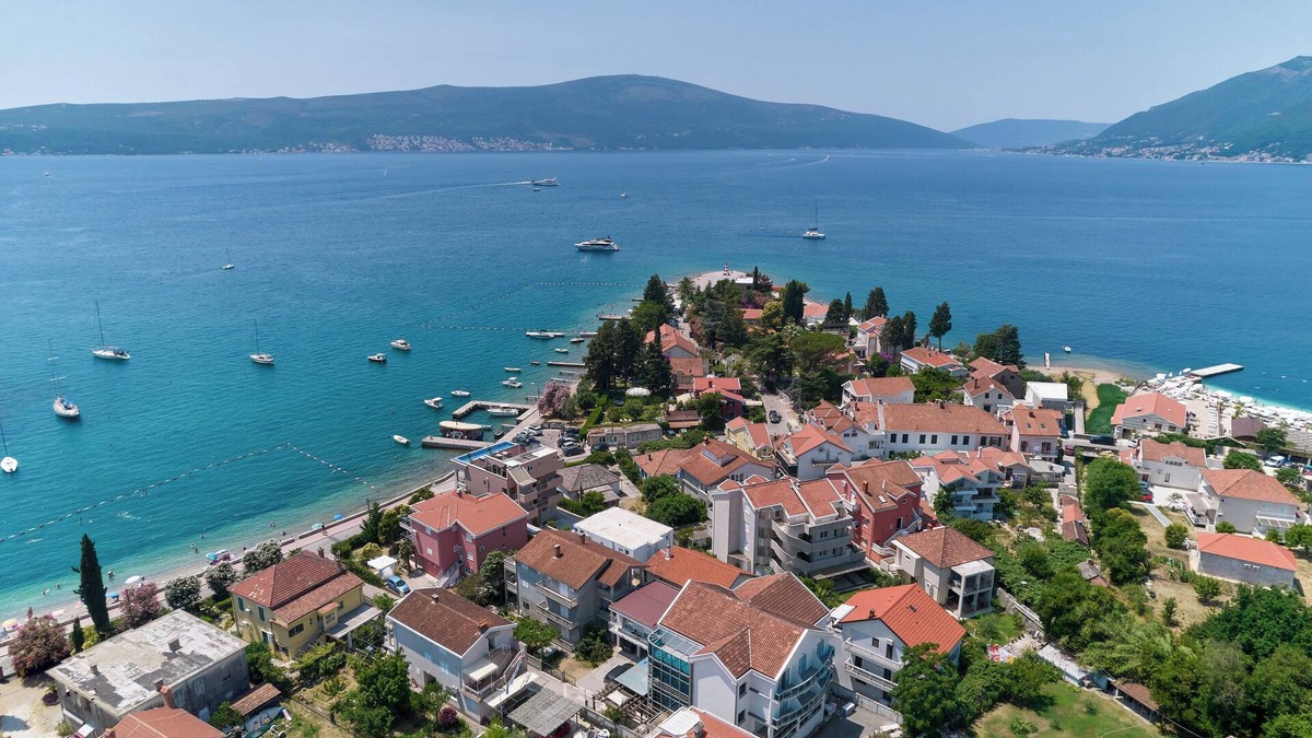 Donja Lastva House | Moderna Luxury Apartments 1-bedroom apartment with terrace