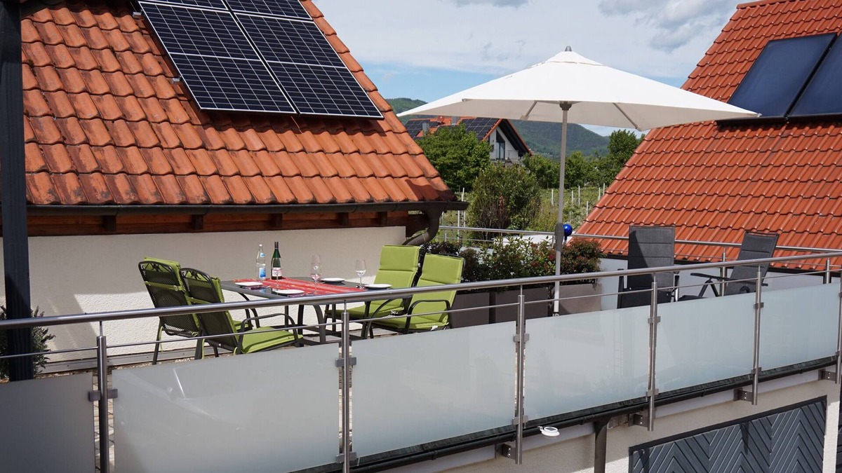 Nußdorf Apartment | Moderne Ferienwohnung, nah am Pfälzer Wald, Umgeben von Weinbergen