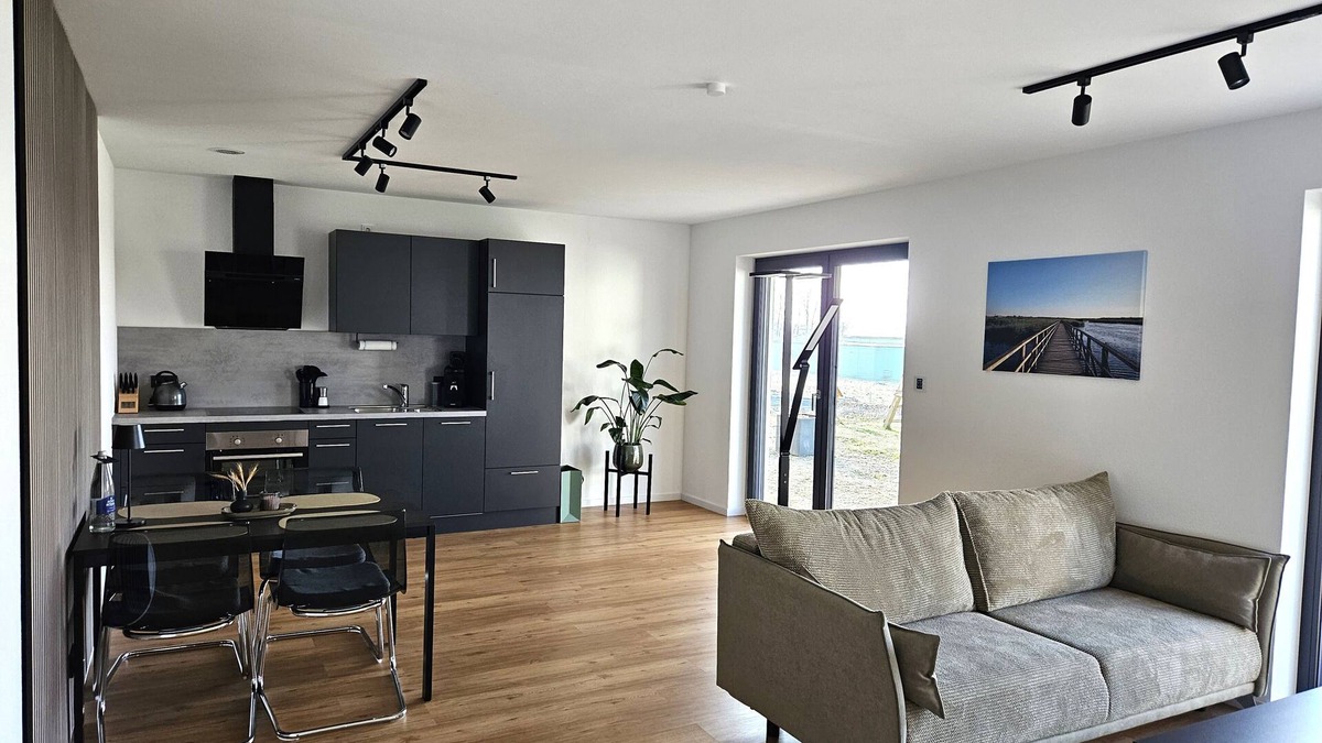 Bad Schussenried Apartment | Moderne Ferienwohnung mit Garten - 5 Minuten zum Kloster
