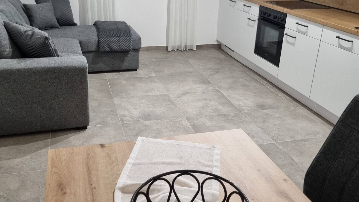 Euskirchen Apartment | Moderne Ferienwohnung mit Großer Terrasse
