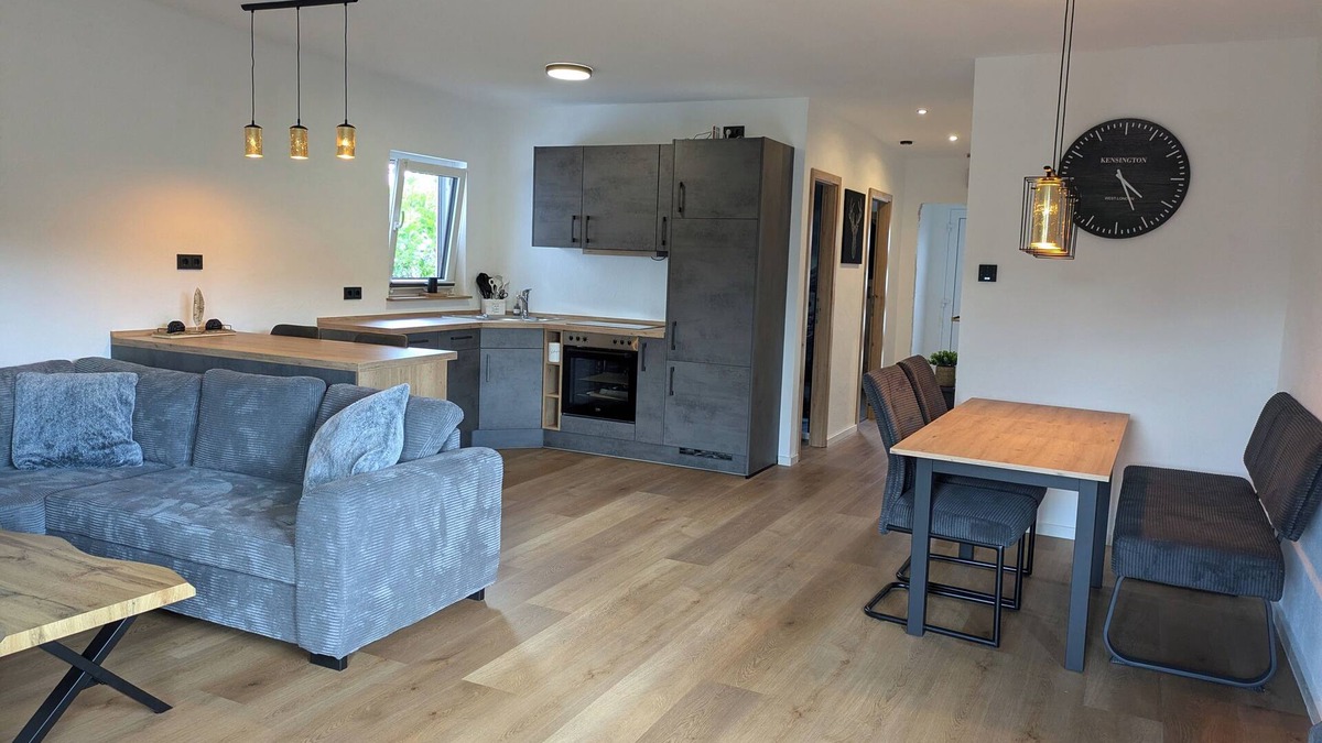 Glindfeld Apartment | Moderne Ferienwohnung, wo Komfort auf Technologie Trifft! Neu ab August 2024