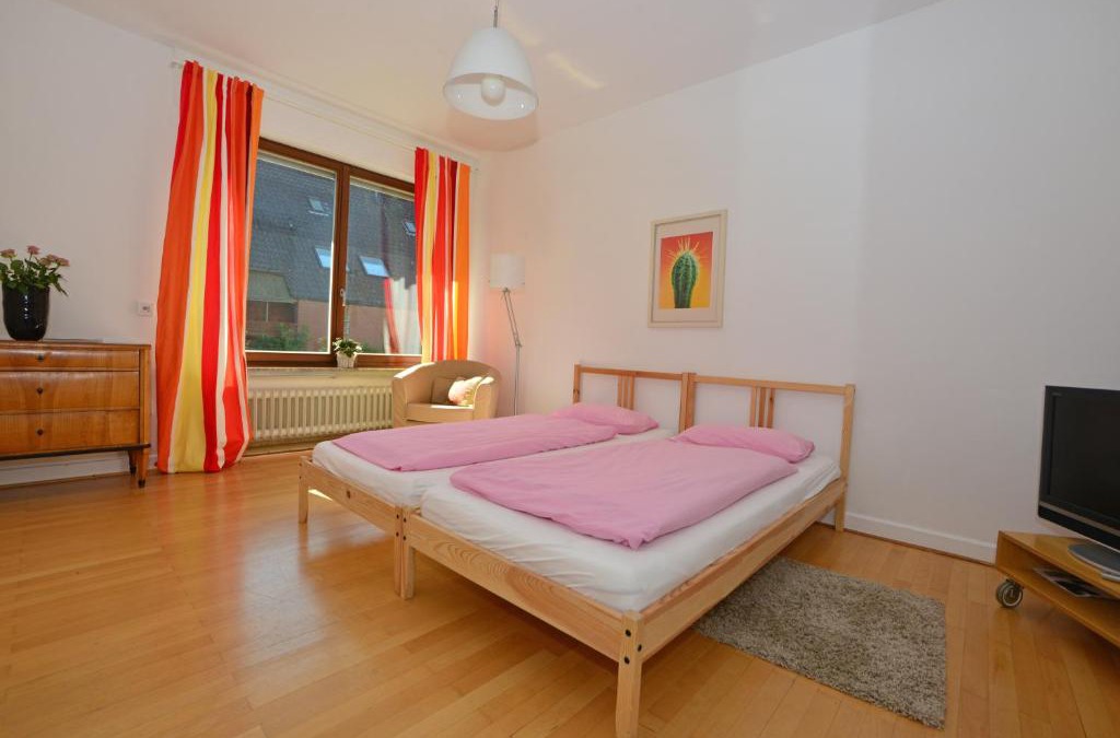 Hennef Apartment | Moderne Ferienwohnung Deichstrasse