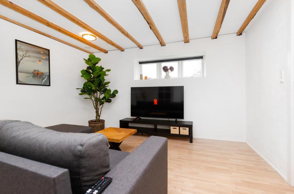 Aarhus Municipality Apartment | Moderne & Fuldt udstyret lejlighed m.plads til 4