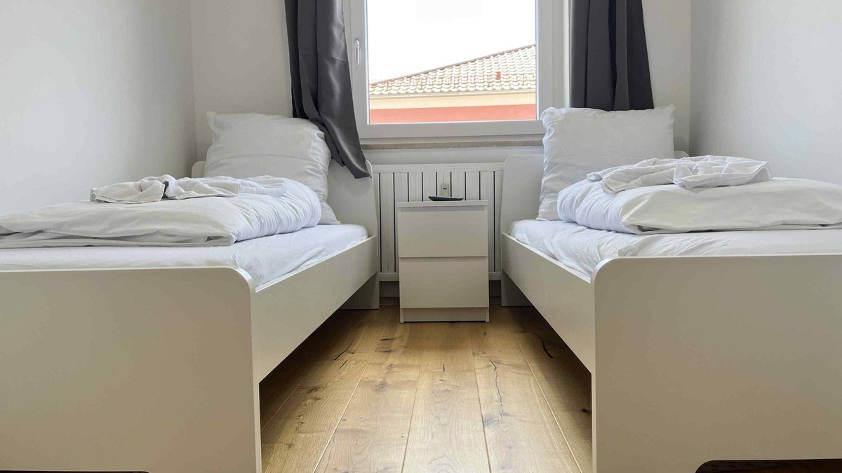 Schwandorf Apartment | Moderne Monteurwohnung mit Balkon