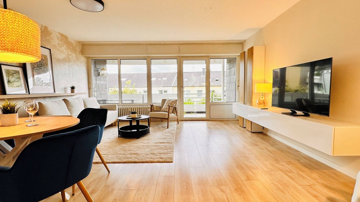 Dinslaken Apartment | Moderne Wohnung 89m2 3 min zum Bahnhof & City