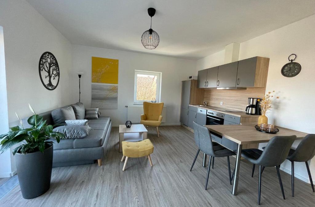 Bernsdorf Apartment | Moderne Wohnung mit Balkon inmitten der Lausitz