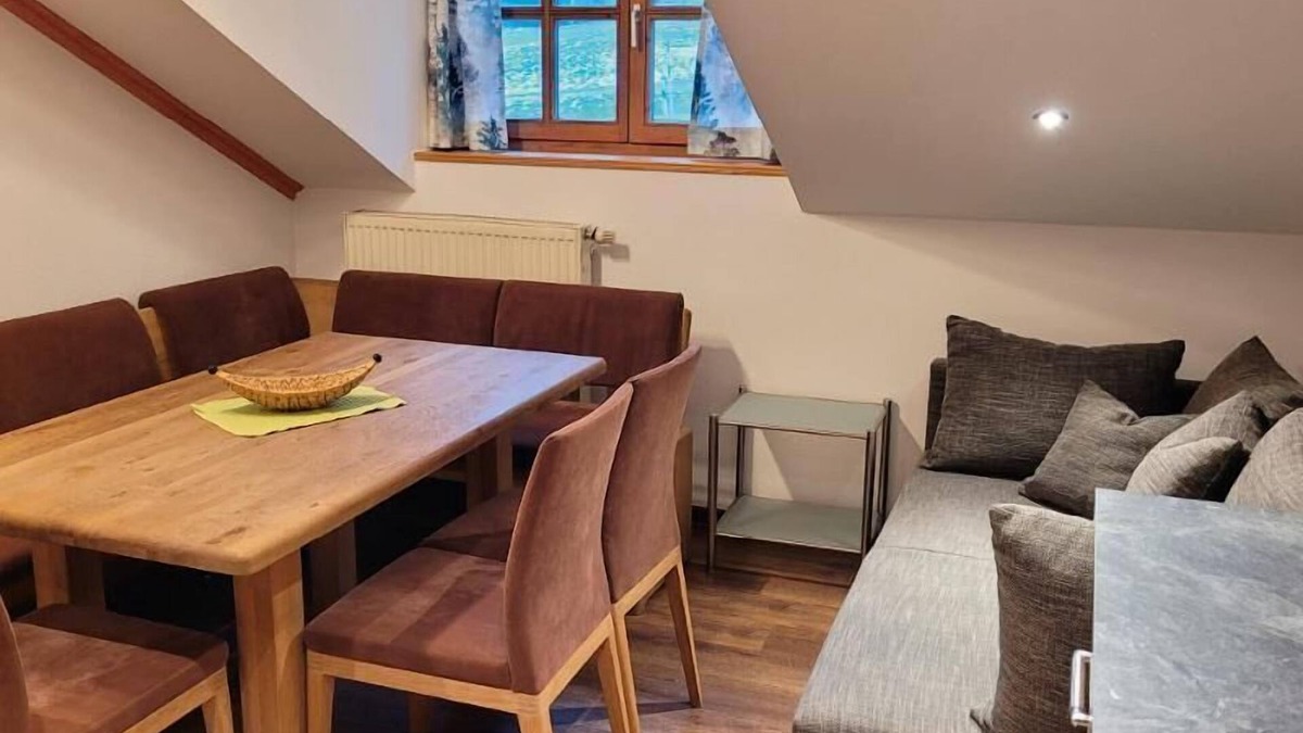 Maibrunn Apartment | Moderner Ferienhof mit Vielen Erholungsmöglichkeiten und Spielplatz