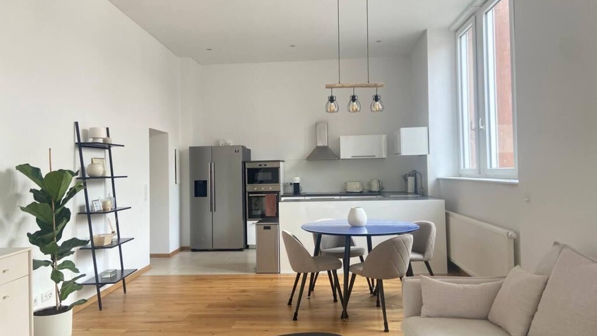 Sudliche Innenstadt Apartment | Modernes Castillo Grande Über 80 QM