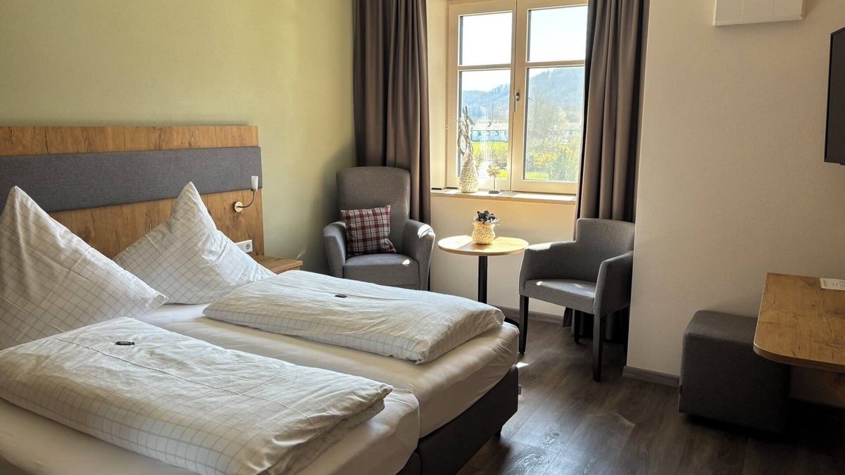 Riedenburg Apartment | Modernes Doppelzimmer mit Kostenfreiem Wlan
