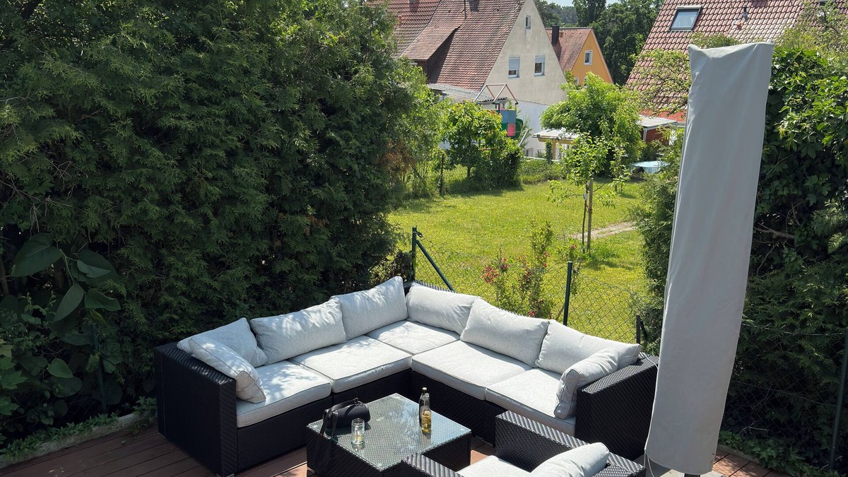 Weststadt House | Modernes Doppelhaus mit Terrasse – Ideal für Familien, Monteure & Messegäste