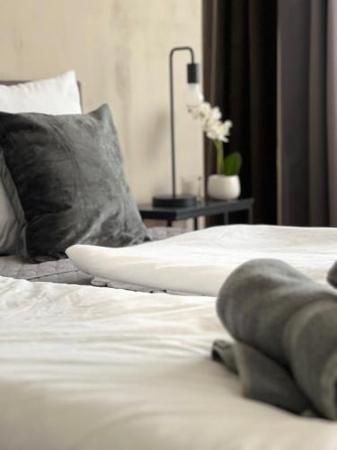 Eutritzsch Apartment | Modernes, mediales Apartment, Nähe der Neuen Leipziger Messe, bis vier Personen