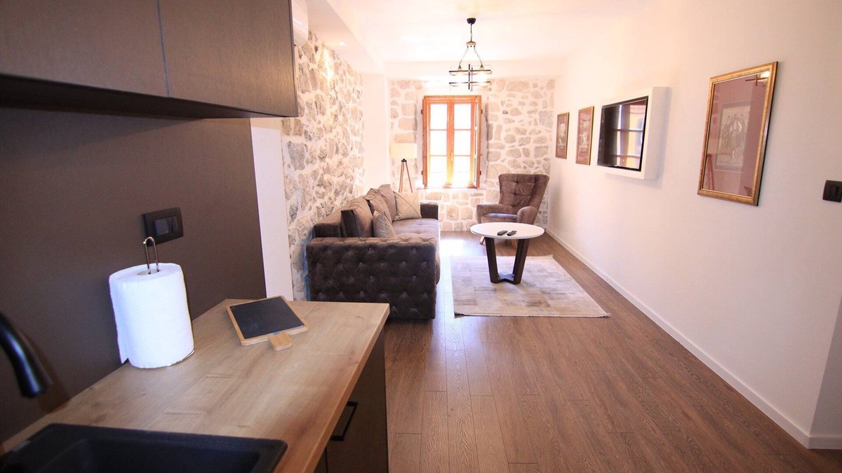 Donje Polje Hotel | Moderni Luxury apartment Center