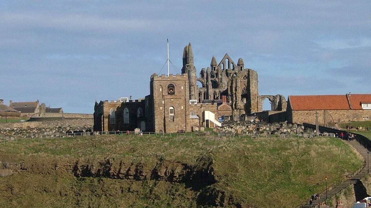 Whitby Apartment | Modernised 1st Floor Apartment In Grade II Listed Building