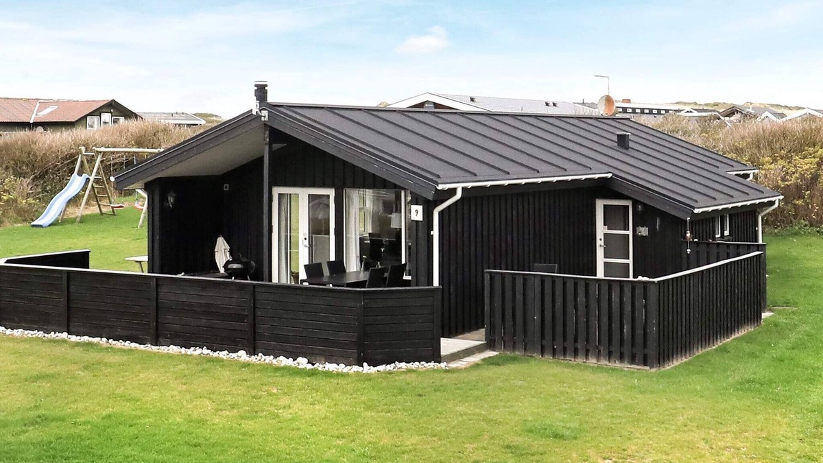 Nr. Lyngby Strand House | Modernized Seaside Retreat-By Traum