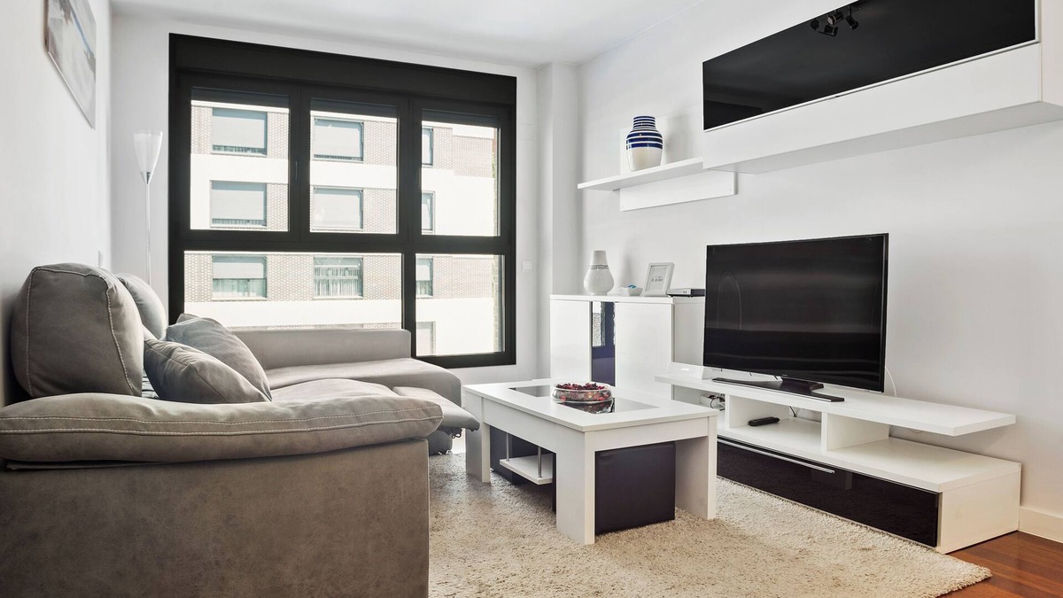Numancia Apartment | Moderno apartamento cerca del retiro con parking