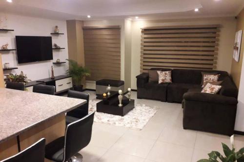 Canaribamba Apartment | Moderno departamento 3B en Condominio La Victoria