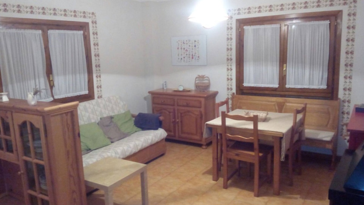 Villanua Apartment | Modest apartment in the Aragonese Pyrenees mountains. Altruistic rent.