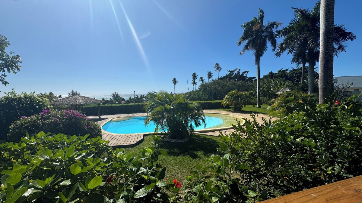 Tiahura Hotel | Moemiti
