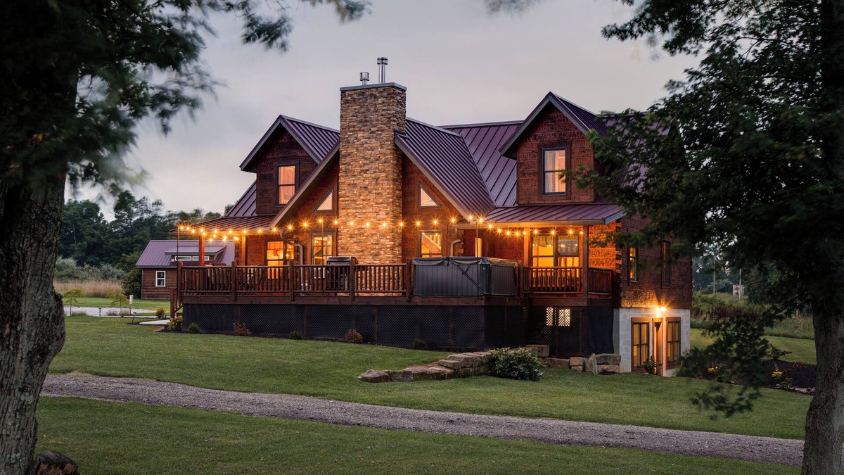 Blissfield House | Mohican Haven Lodge.