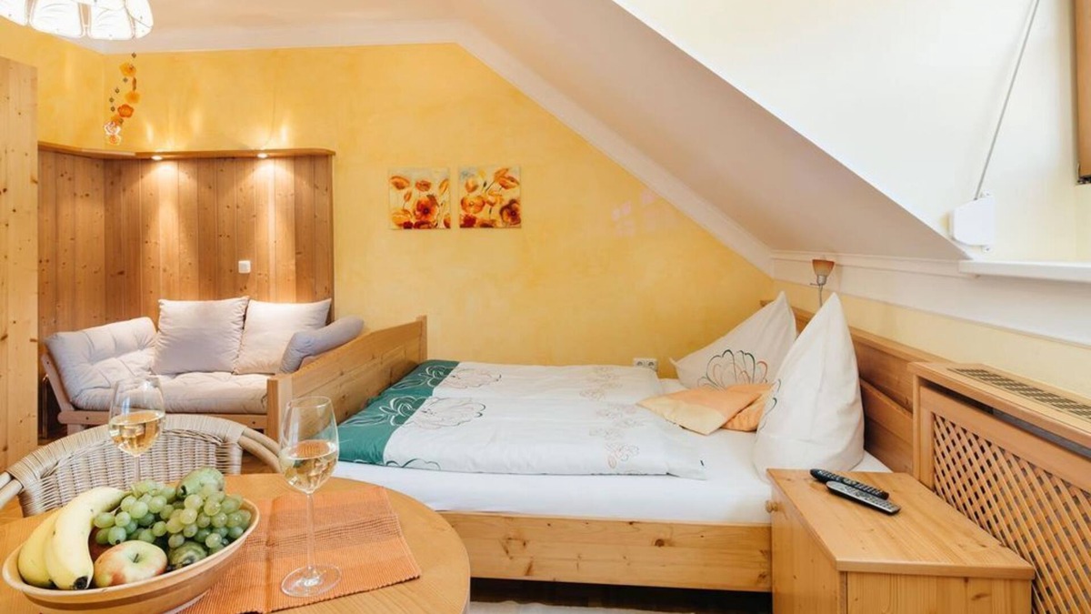 Pfarrkirchen im Muehlkreis Apartment | Mohnblumen Studio, 2 Personen - Gästehaus Pension Lang