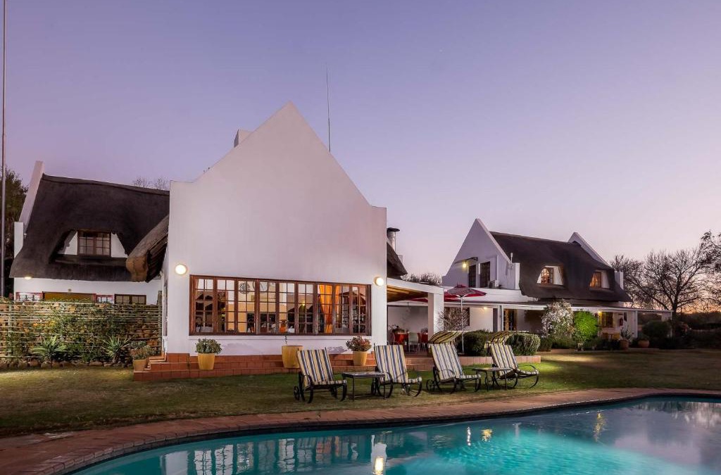 Hekpoort Cabin | Mokoya Lodge
