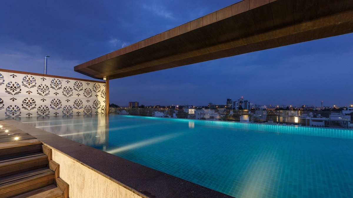 Yelahanka Apartment | Moksh Pool & Spa Suites