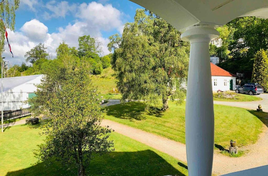 Osoyro Apartment | Moldegaard Farmhouse - Apartment B