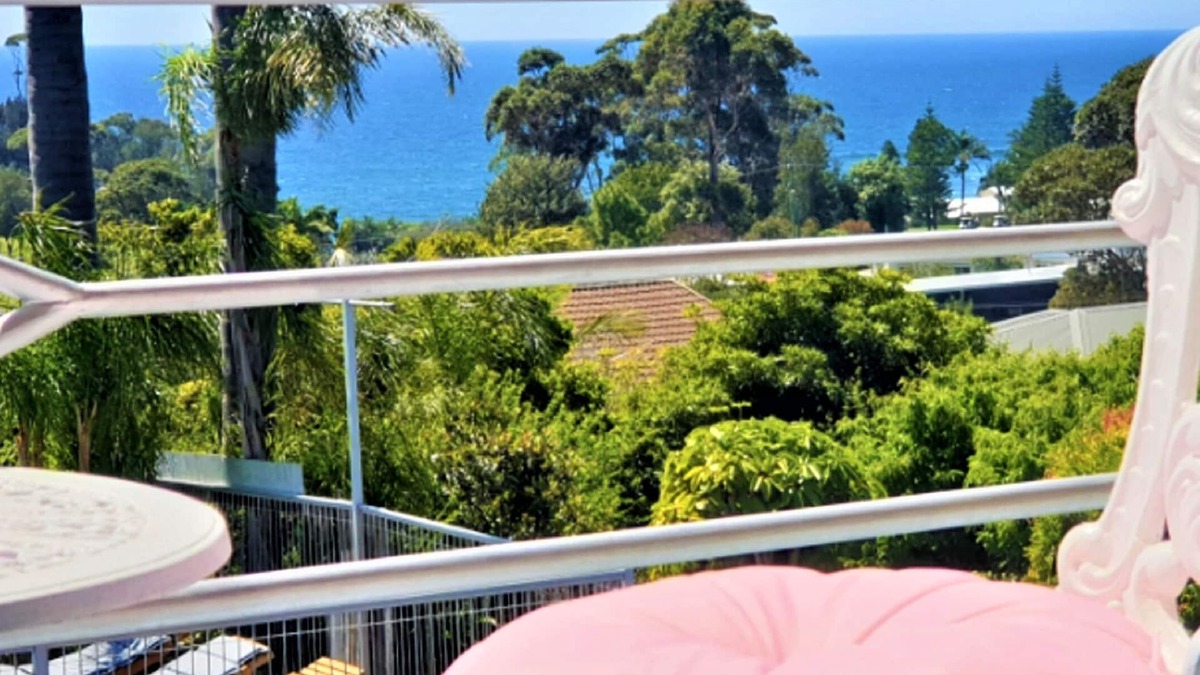 Mollymook Hotel | Mollymook Ocean View Motel Reward Long Stays - Over 18's Only