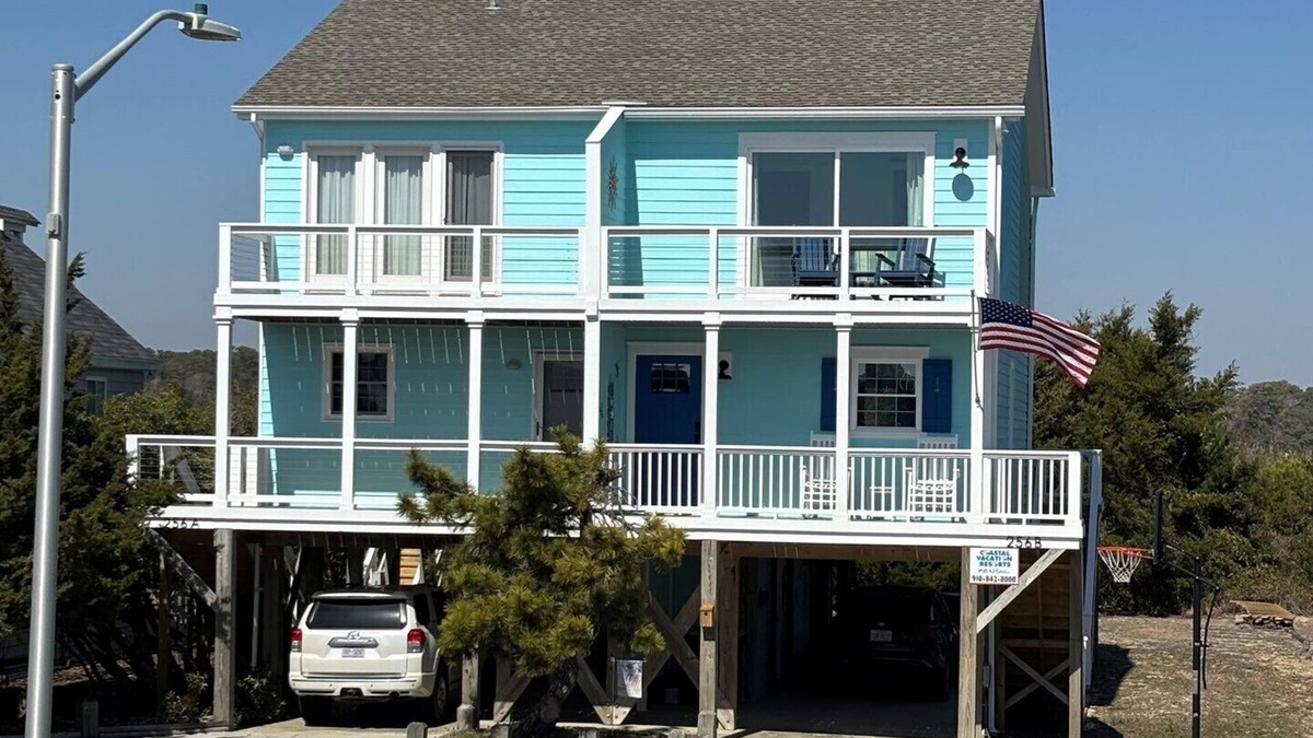 Holden Beach House | Mom's Gift/256-B Brunswick Ave West -