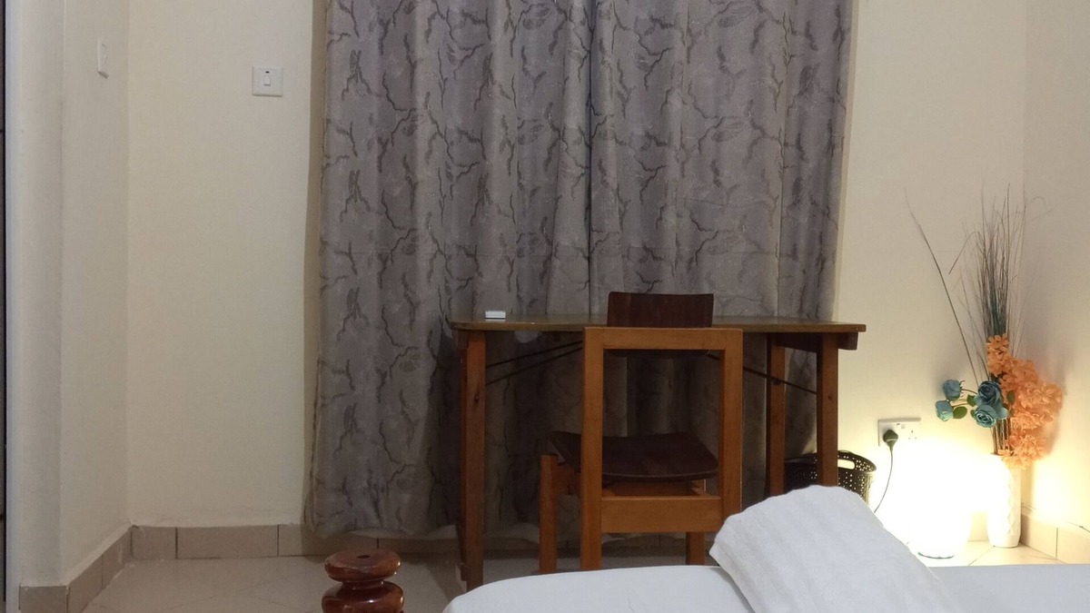 Shanzu House | Mombasa Shanzu-Airbnb One Bedroom Fully furnished with AC. 5 mins walk to Beach