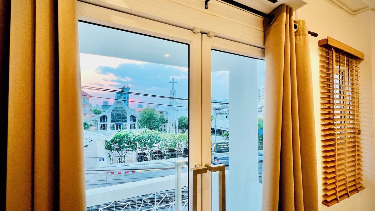 Khon Kaen Hotel | Momento Hotel and Cafe
