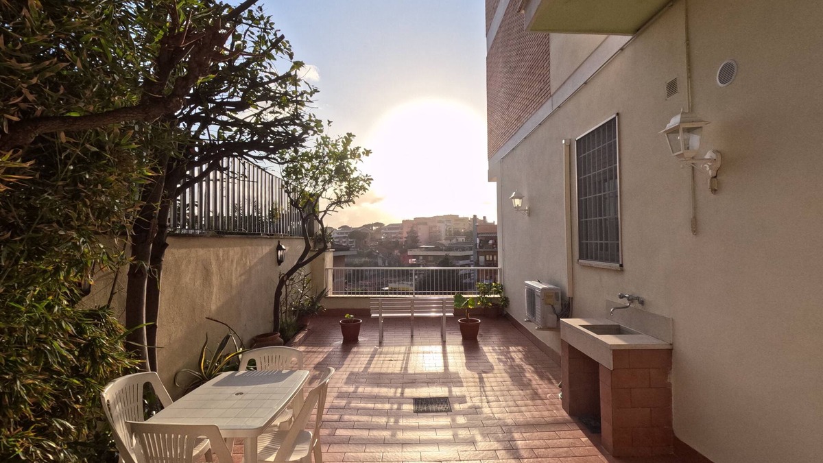 Trionfale Apartment | Mon-tis Paolo V Vicino Metro Cornelia