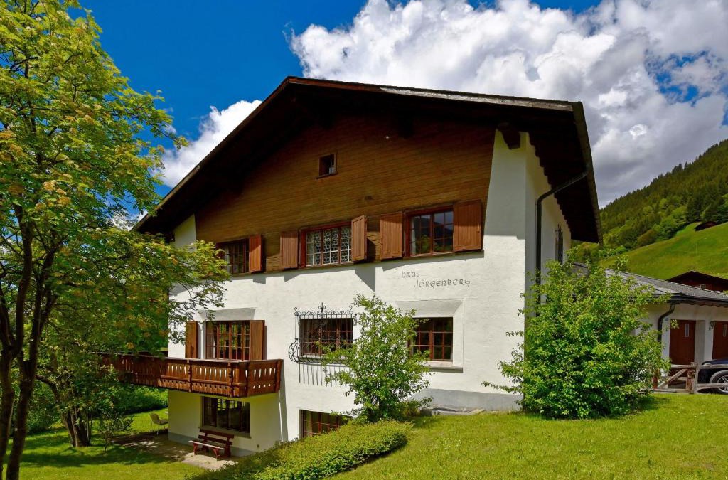 Klosters Platz Villa | Monami Apartments Klosters, Ferienhaus Jörgenberg