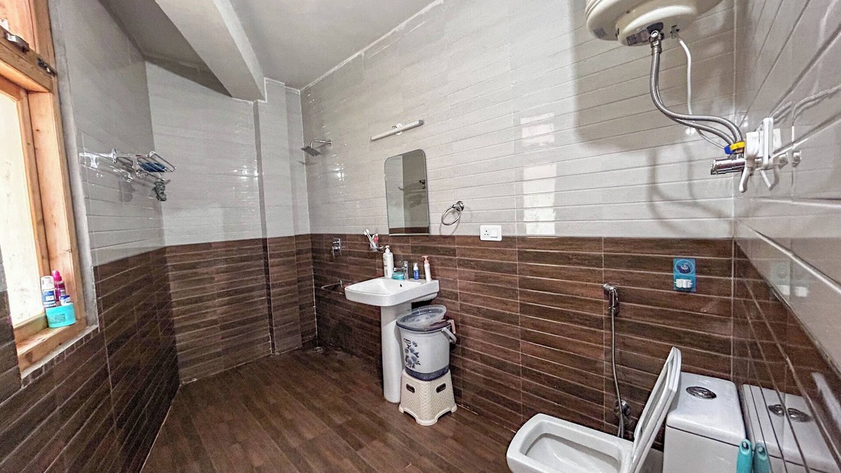 Manali Villa | MonAmis Home