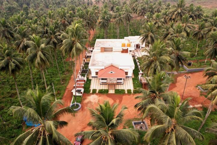 Mandarthi Villa | Monappa Estate - Top Rated - Luxury Villa