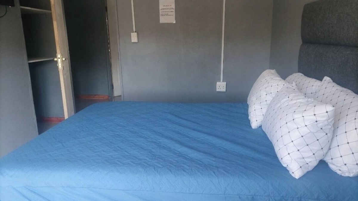 Phuthaditjhaba Apartment | Monarca Inn - Gorgeous 10-bedroom apartment in Phuthaditjhaba Qwaqwa Makwane